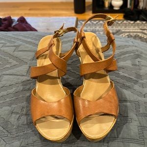 Aldo tan and brown leather wedges
